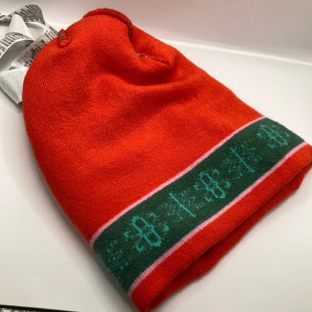 Disney Kids OS Santa Mickey Christmas Winter Pompom Beanie Novelty Ski Outdoors